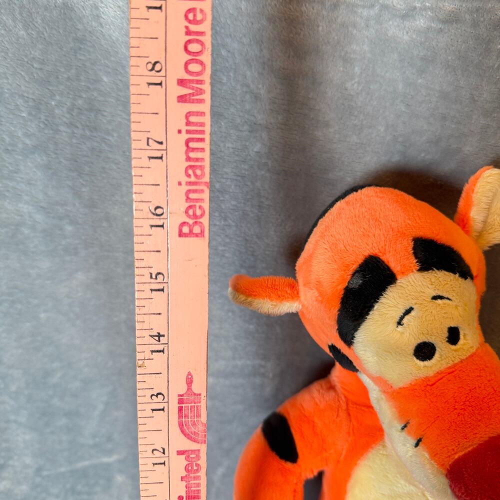 Disney Tigger Plush Stuffed Animal Winnie The Pooh Orange Tiger 18 Inch - Picture 2 of 3